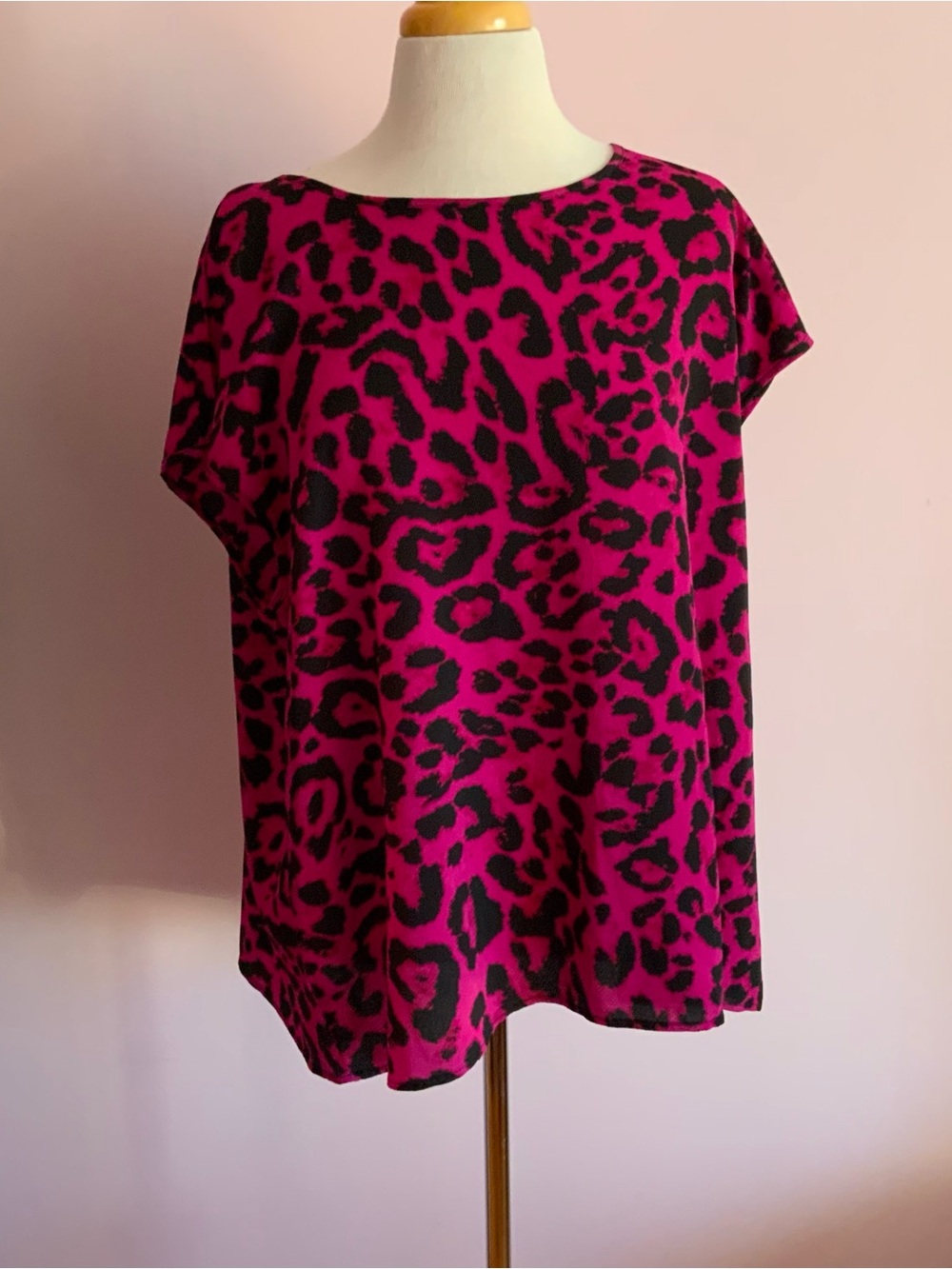 Hot Pink and Black Leopard Print Short Sleeve Top